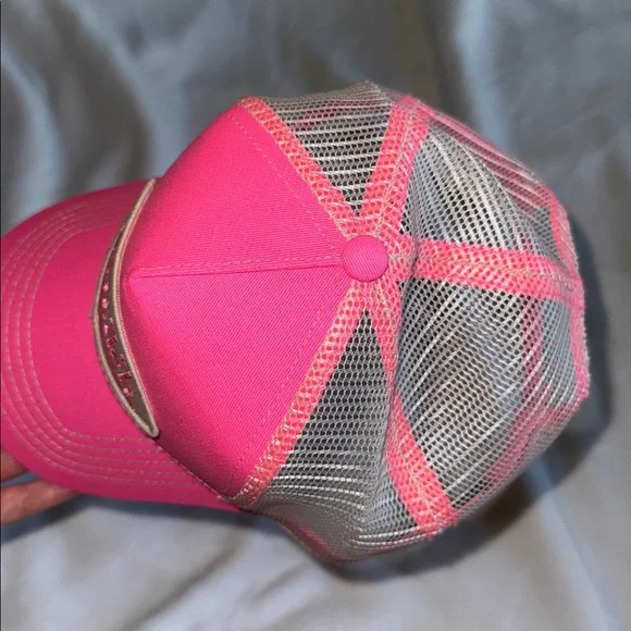 VON DUTCH VIBRANT PINK CLASSIC TRUCKER HAT - BRAND NEW & UNWORN 🩷 - Picture 9 of 10